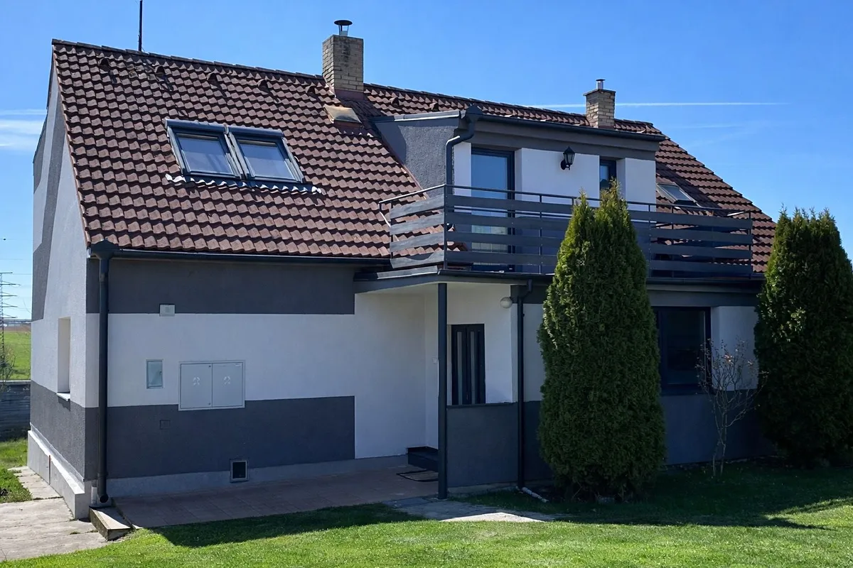 Prodej rodinného domu 300 m², pozemek 1286 m²
